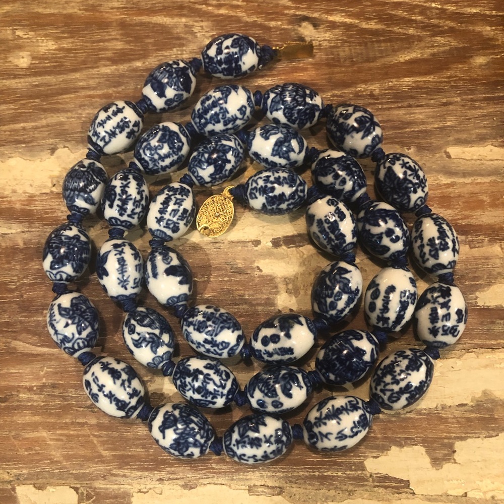 Vintage Chinese hand painted porcelain necklace